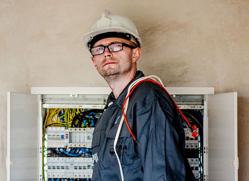 سیامک مختاری